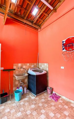 Casa para alugar com 226m², 3 quartos e 1 vaga Casa para alugar com 226m², 3 quartos e 1 vagaÁrea de Serviço