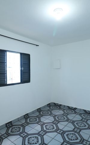Casa para alugar com 120m², 2 quartos e 1 vaga Casa para alugar com 120m², 2 quartos e 1 vagaSala