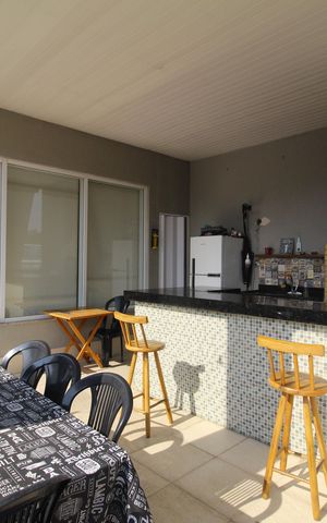 Apartamento à venda com 212m², 3 quartos e 2 vagasCobertura