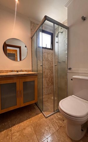 Apartamento à venda com 148m², 3 quartos e 3 vagas Apartamento à venda com 148m², 3 quartos e 3 vagasBanheiro suíte 3