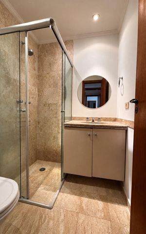 Apartamento à venda com 148m², 3 quartos e 3 vagas Apartamento à venda com 148m², 3 quartos e 3 vagasBanheiro suíte 2