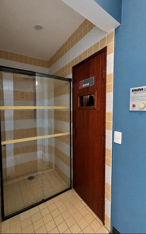Apartamento à venda com 148m², 3 quartos e 3 vagas Apartamento à venda com 148m², 3 quartos e 3 vagasSauna