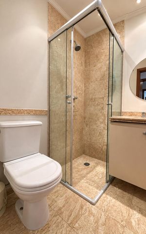 Apartamento à venda com 148m², 3 quartos e 3 vagas Apartamento à venda com 148m², 3 quartos e 3 vagasBanheiro suíte 2