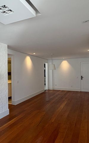 Apartamento para alugar com 123m², 3 quartos e 2 vagas