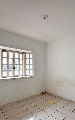 Casa à venda com 145m², 4 quartos e 2 vagas Casa à venda com 145m², 4 quartos e 2 vagasQuarto