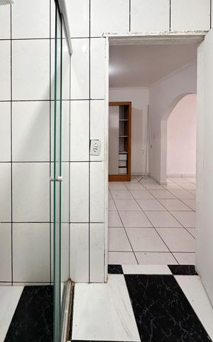 Casa à venda com 145m², 4 quartos e 2 vagas Casa à venda com 145m², 4 quartos e 2 vagasBanheiro da Suíte - Edícula