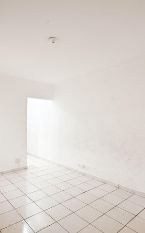 Casa à venda com 145m², 4 quartos e 2 vagas Casa à venda com 145m², 4 quartos e 2 vagasSala