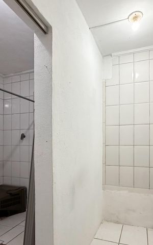 Casa à venda com 145m², 4 quartos e 2 vagas Casa à venda com 145m², 4 quartos e 2 vagasCloset da suíte