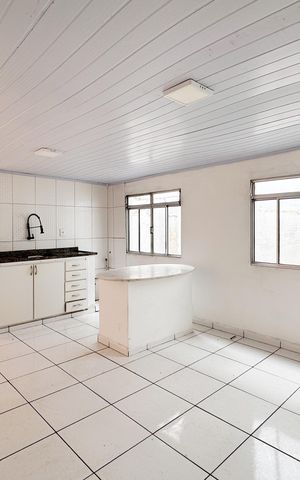 Casa à venda com 145m², 4 quartos e 2 vagas Casa à venda com 145m², 4 quartos e 2 vagasCozinha - Edícula