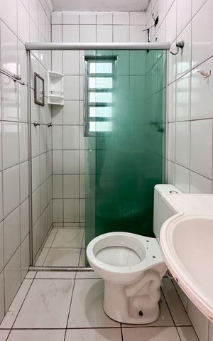 Casa à venda com 145m², 4 quartos e 2 vagas Casa à venda com 145m², 4 quartos e 2 vagasBanheiro Social