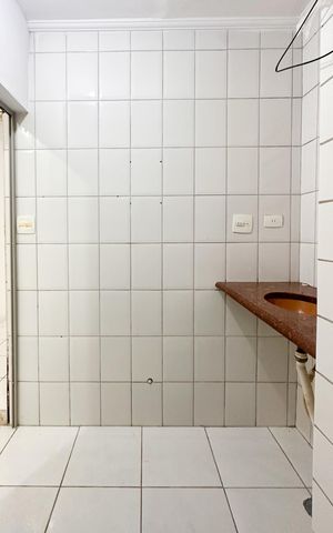 Casa à venda com 145m², 4 quartos e 2 vagas Casa à venda com 145m², 4 quartos e 2 vagasBanheiro da Suíte