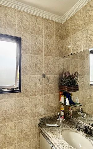 Casa para alugar com 140m², 3 quartos e 1 vaga Casa para alugar com 140m², 3 quartos e 1 vagaBanheiro 2