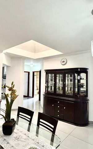 Casa para alugar com 140m², 3 quartos e 1 vaga Casa para alugar com 140m², 3 quartos e 1 vagaSala de Jantar