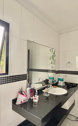 Casa para alugar com 140m², 3 quartos e 1 vaga Casa para alugar com 140m², 3 quartos e 1 vagaBanheiro da Suíte 1