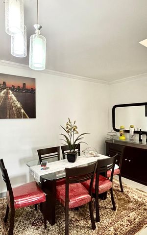 Casa para alugar com 140m², 3 quartos e 1 vaga Casa para alugar com 140m², 3 quartos e 1 vagaSala de Jantar