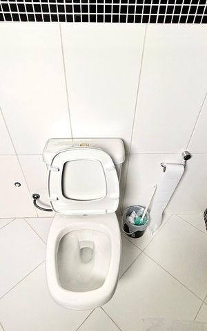 Casa para alugar com 140m², 3 quartos e 1 vaga Casa para alugar com 140m², 3 quartos e 1 vagaBanheiro da Suíte 1