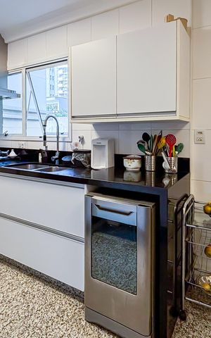 Apartamento para alugar com 138m², 3 quartos e 3 vagas