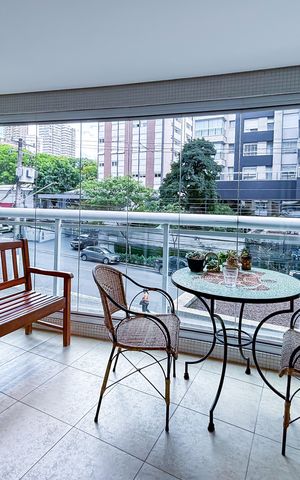 Apartamento para alugar com 138m², 3 quartos e 3 vagas