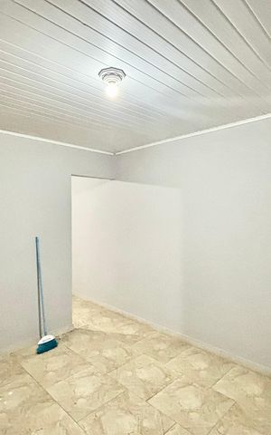 Casa para alugar com 40m², 1 quarto e sem vaga Casa para alugar com 40m², 1 quarto e sem vagaSala