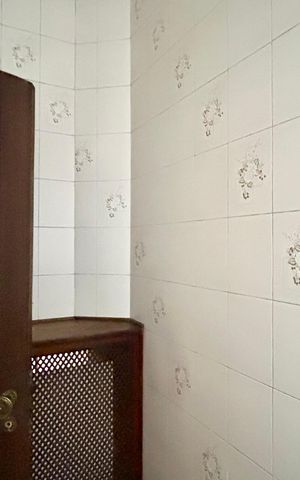 Casa para alugar com 270m², 5 quartos e 5 vagas Casa para alugar com 270m², 5 quartos e 5 vagasBanheiro 5