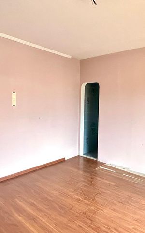 Casa para alugar com 270m², 5 quartos e 5 vagas Casa para alugar com 270m², 5 quartos e 5 vagasQuarto 1