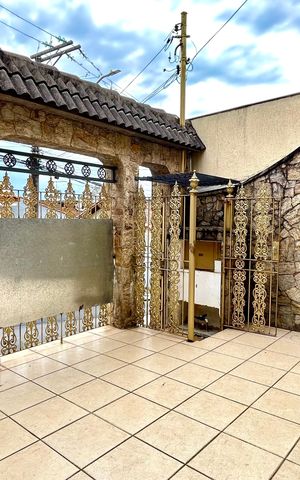 Casa para alugar com 270m², 5 quartos e 5 vagas Casa para alugar com 270m², 5 quartos e 5 vagasGaragem