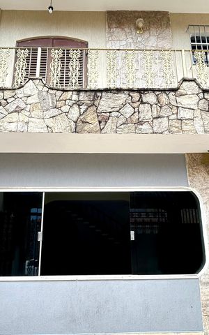Casa para alugar com 270m², 5 quartos e 5 vagas Casa para alugar com 270m², 5 quartos e 5 vagasGaragem