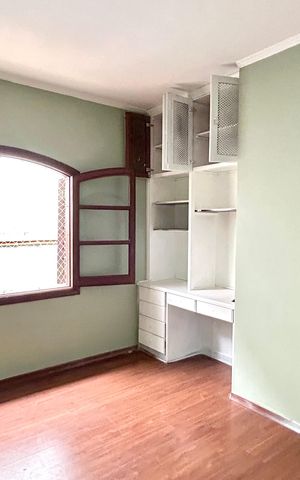 Casa para alugar com 270m², 5 quartos e 5 vagas Casa para alugar com 270m², 5 quartos e 5 vagasQuarto 3