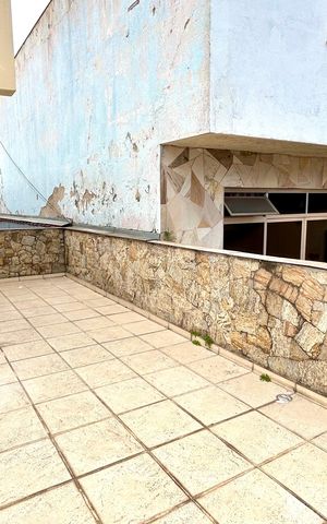 Casa para alugar com 270m², 5 quartos e 5 vagas Casa para alugar com 270m², 5 quartos e 5 vagasSacada