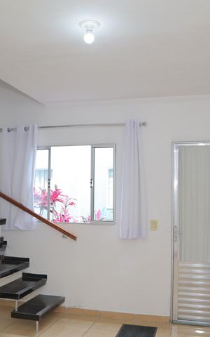 Casa de condomínio à venda com 52m², 2 quartos e 1 vaga