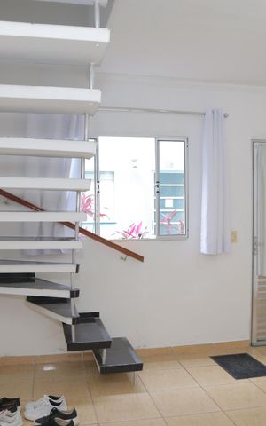 Casa de condomínio à venda com 52m², 2 quartos e 1 vaga