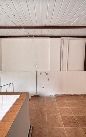 Casa para alugar com 40m², 1 quarto e sem vaga