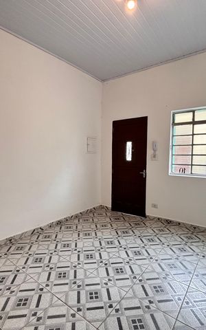 Casa para alugar com 40m², 1 quarto e sem vaga