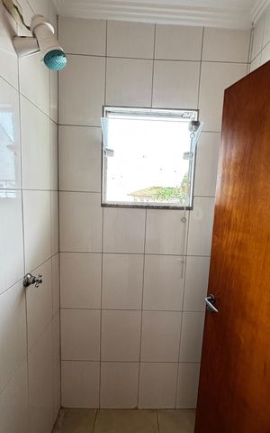 Casa para alugar com 113m², 2 quartos e 2 vagas Casa para alugar com 113m², 2 quartos e 2 vagasBanheiro da Suíte 1