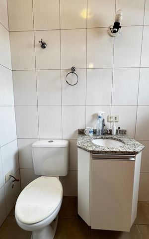 Casa para alugar com 113m², 2 quartos e 2 vagas Casa para alugar com 113m², 2 quartos e 2 vagasBanheiro da Suíte 1