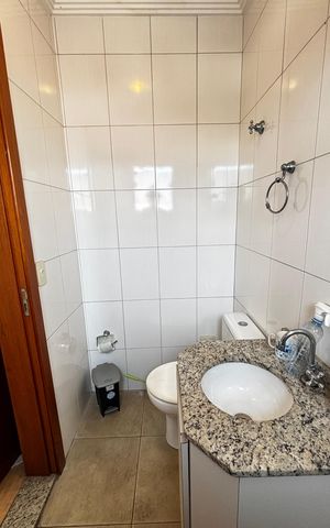 Casa para alugar com 113m², 2 quartos e 2 vagas Casa para alugar com 113m², 2 quartos e 2 vagasBanheiro da Suíte 1
