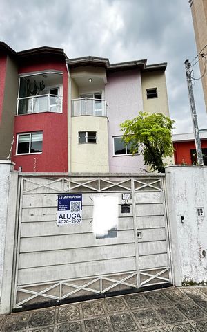 Casa para alugar com 113m², 2 quartos e 2 vagas Casa para alugar com 113m², 2 quartos e 2 vagasFachada