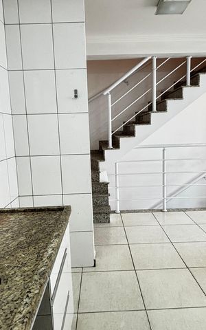 Casa para alugar com 113m², 2 quartos e 2 vagas Casa para alugar com 113m², 2 quartos e 2 vagasCozinha