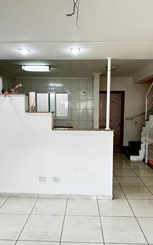 Casa para alugar com 113m², 2 quartos e 2 vagas Casa para alugar com 113m², 2 quartos e 2 vagasSala
