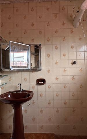 Casa para alugar com 130m², 2 quartos e 1 vaga Casa para alugar com 130m², 2 quartos e 1 vagaBanheiro