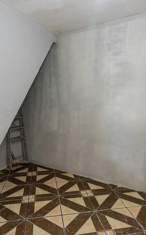 Casa à venda com 40m², 2 quartos e sem vaga Casa à venda com 40m², 2 quartos e sem vagaQuarto 1
