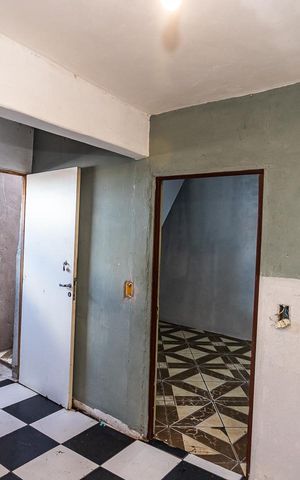 Casa à venda com 40m², 2 quartos e sem vaga Casa à venda com 40m², 2 quartos e sem vagaSala e cozinha