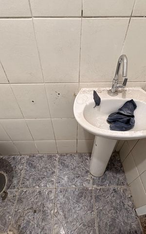 Casa à venda com 182m², 4 quartos e 1 vaga Casa à venda com 182m², 4 quartos e 1 vagaBanheiro casa 2