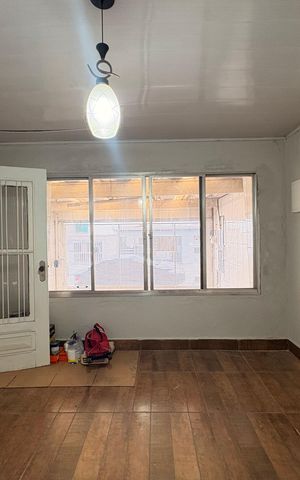 Casa à venda com 182m², 4 quartos e 1 vaga Casa à venda com 182m², 4 quartos e 1 vagaSala