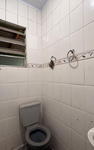 Casa à venda com 182m², 4 quartos e 1 vaga Casa à venda com 182m², 4 quartos e 1 vagaBanheiro casa 2