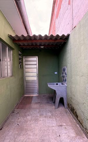 Casa à venda com 182m², 4 quartos e 1 vaga Casa à venda com 182m², 4 quartos e 1 vagaLavanderia casa 2