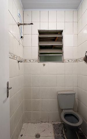 Casa à venda com 182m², 4 quartos e 1 vaga Casa à venda com 182m², 4 quartos e 1 vagaBanheiro casa 2