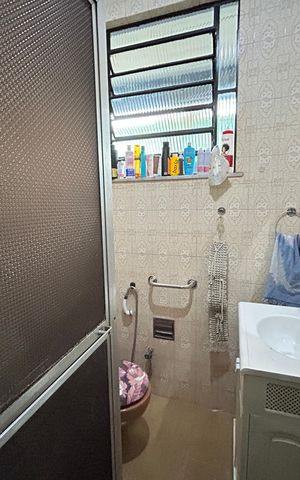 Casa à venda com 100m², 3 quartos e 1 vagaBanheiro 2