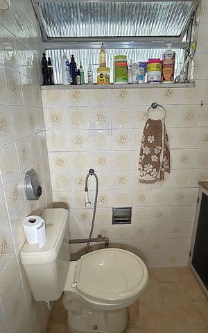 Casa à venda com 100m², 3 quartos e 1 vagaBanheiro 1