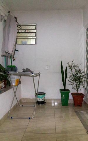 Casa para alugar com 300m², 2 quartos e 1 vaga Casa para alugar com 300m², 2 quartos e 1 vagaEntrada